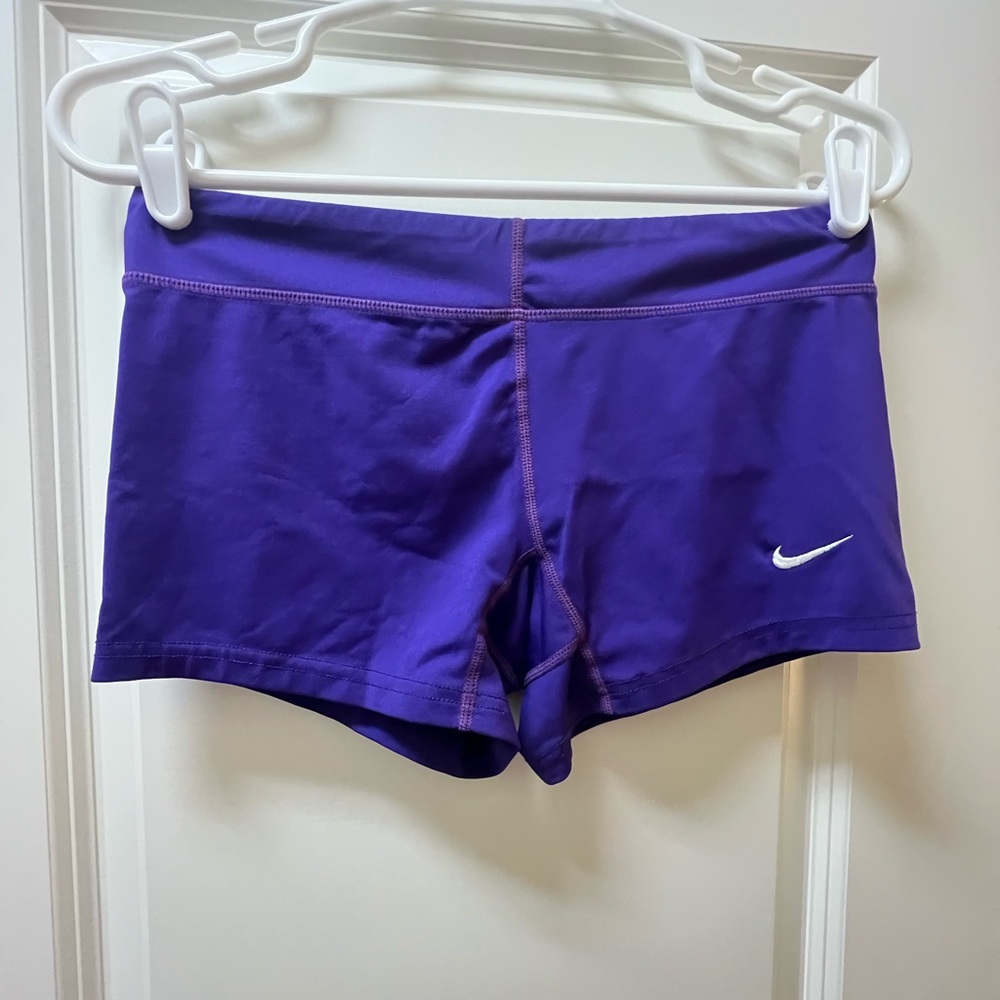 Women’s Nike Size Small Purple Volleyball Shorts